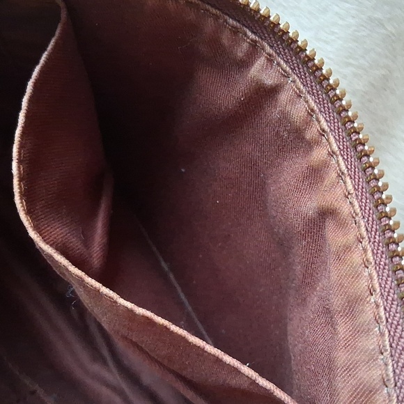 Fossil Crossbody - Picture 11 of 16